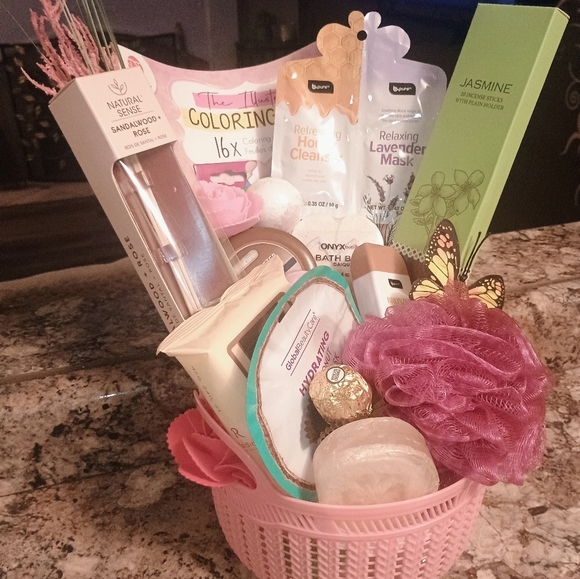 Women's Self-care Pamper Me Basket Birthday Anniversary Christmas - Picture 5 of 5